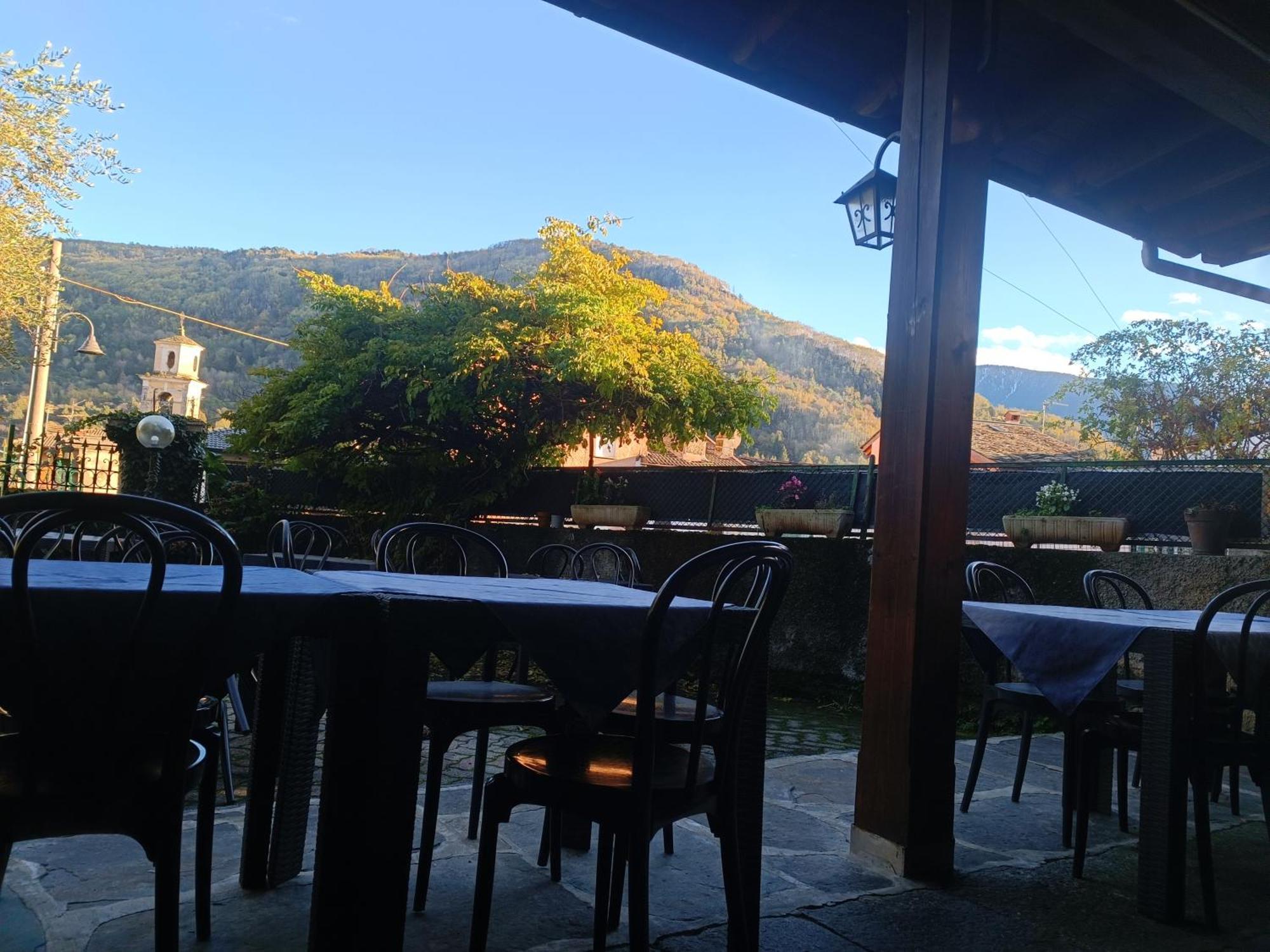 Albergo Ristorante Coppa Dazio Ngoại thất bức ảnh